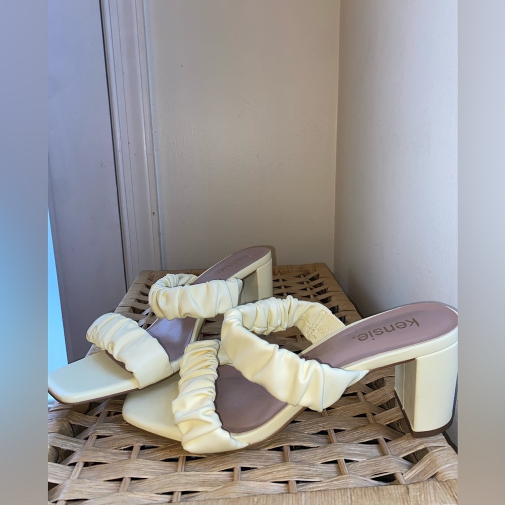 Pale Yellow Heels
